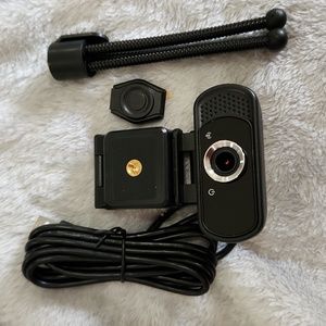 Webcam with built-in mic